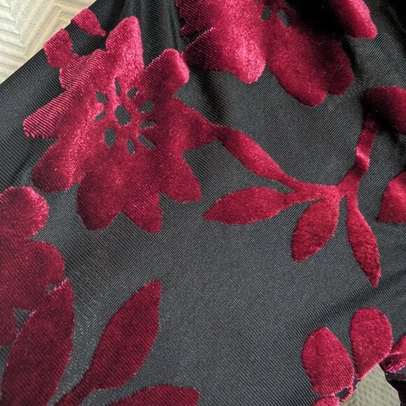 Taylor Burnout Velvet Babydoll Dress Black Maroon Burgundy Size 6 - Picture 6 of 16